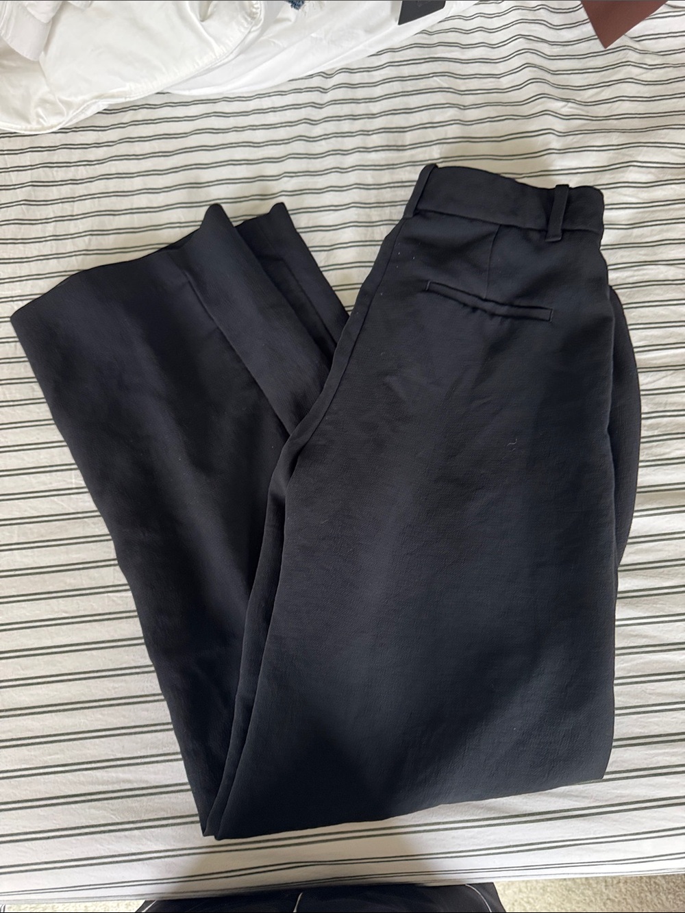 Aritzia Black Effortless Pants